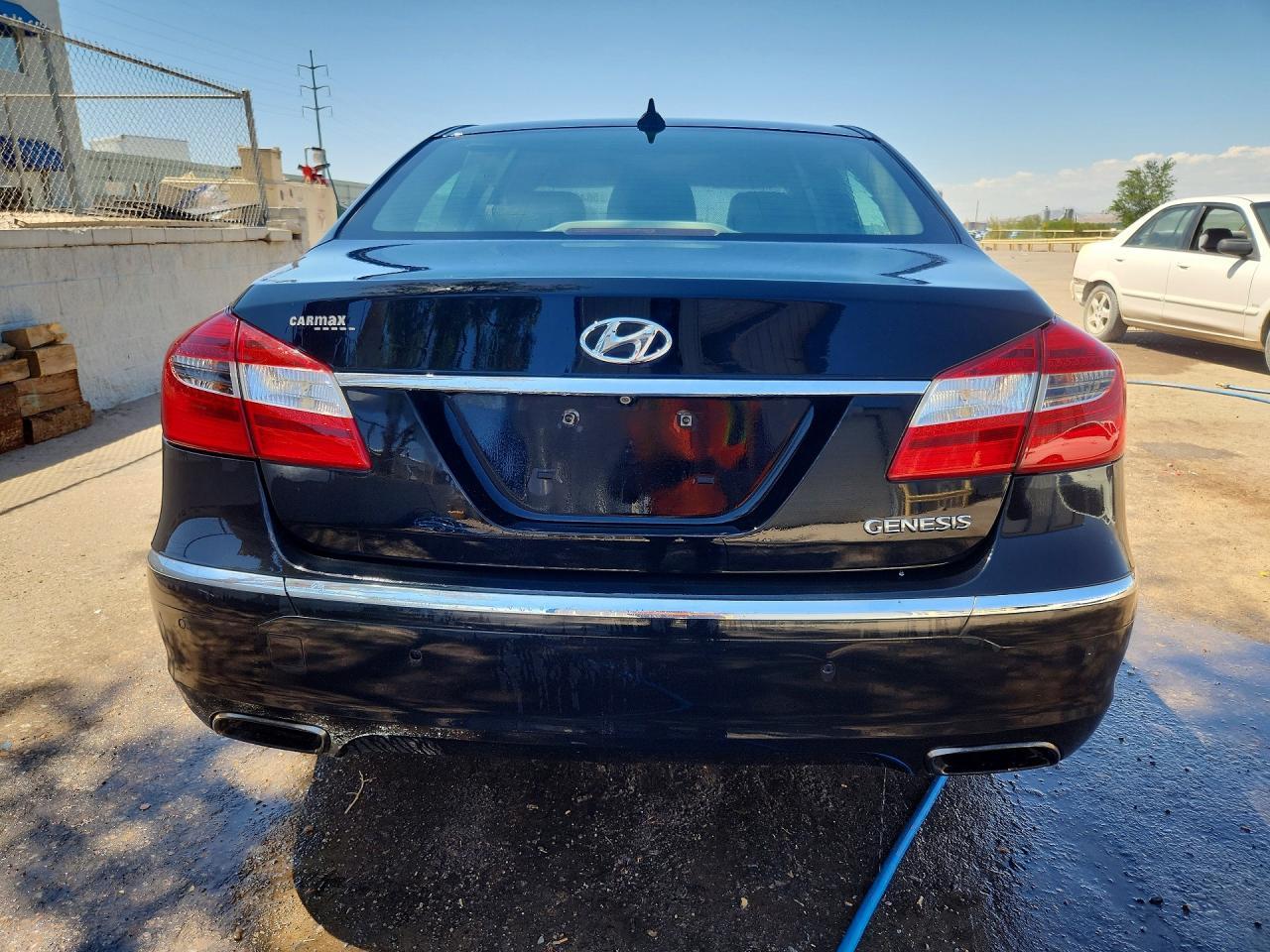 2013 Hyundai Genesis 3.8L - Фото 6