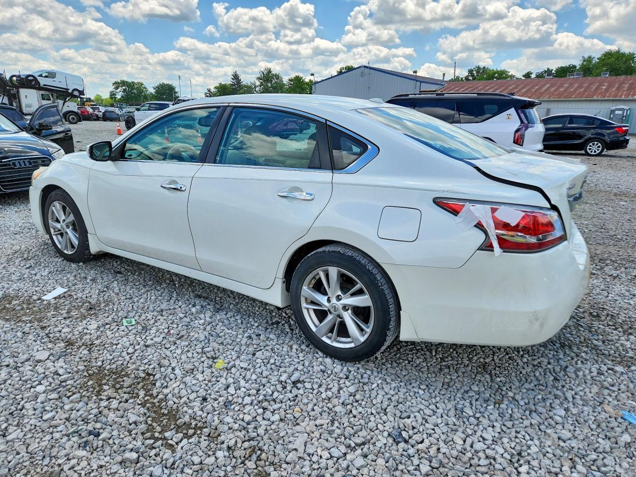 2014 Nissan Altima 2.5 - Фото 2