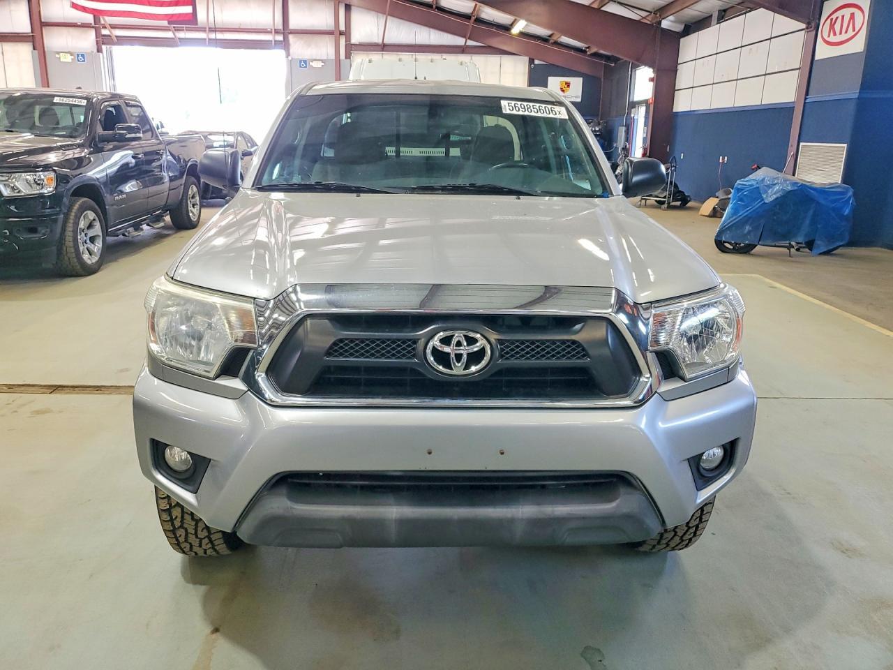 2014 Toyota Tacoma V6 - Фото 5