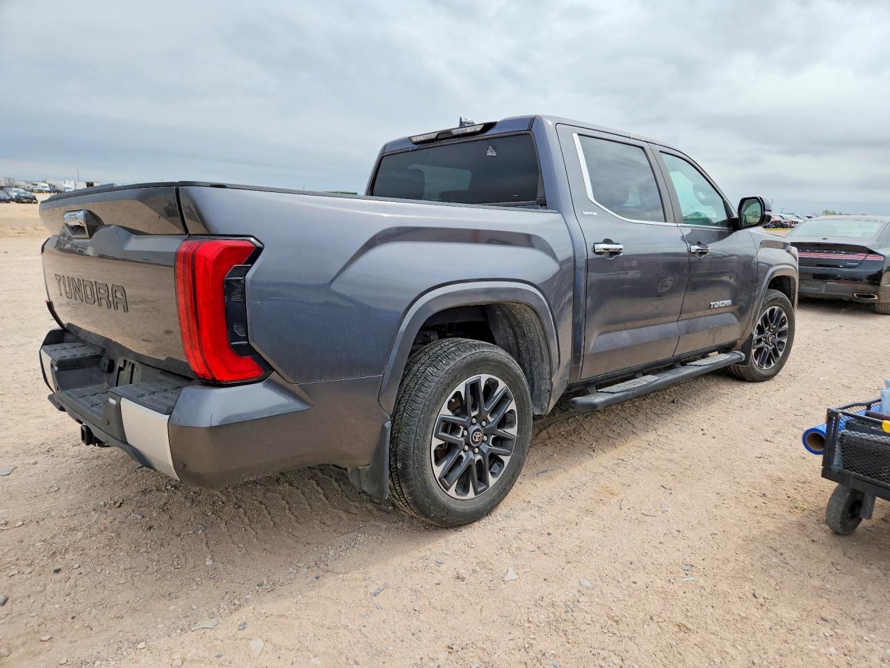 2025 Toyota Tundra Crewmax Limited - Фото 3