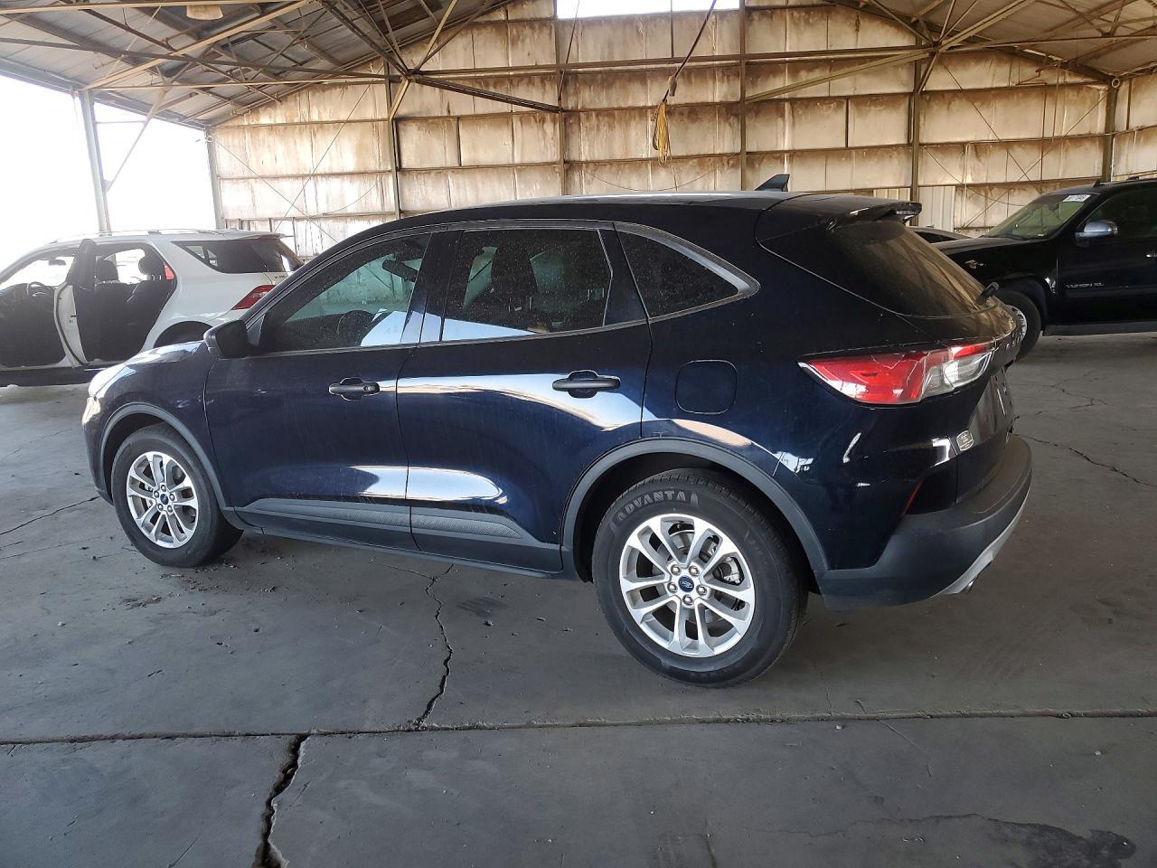 2021 Ford Escape S - Фото 2