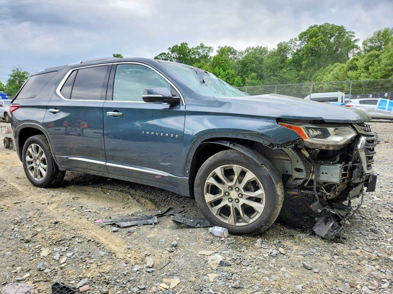 2018 Chevrolet Traverse Premier - Image 4