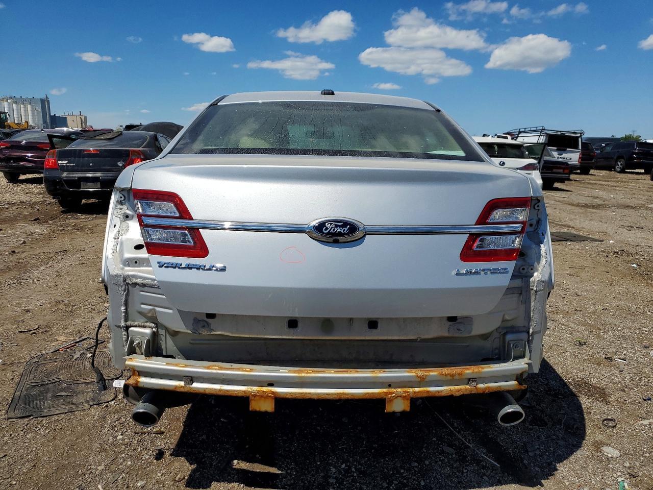2016 Ford Taurus Limited - Фото 6