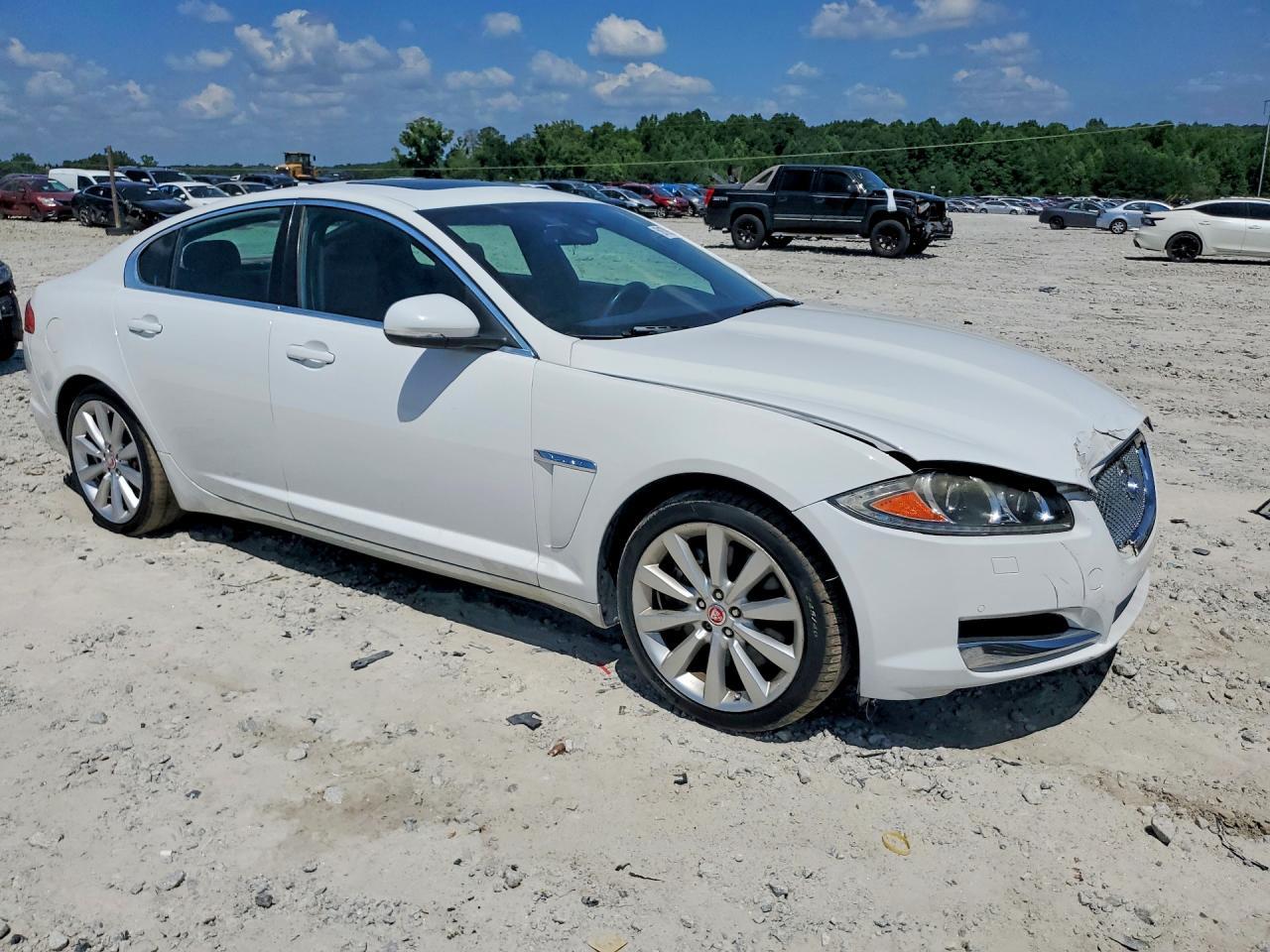 2014 Jaguar Xf - Фото 4