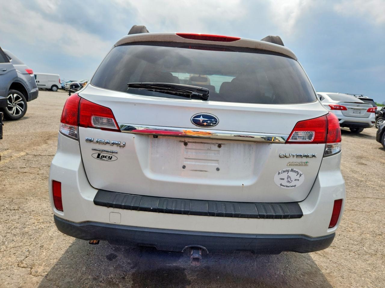 2011 Subaru Outback 2.5I Premium - Image 6