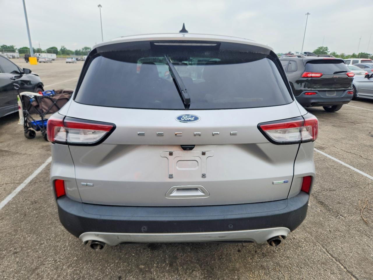 2020 Ford Escape Se - Фото 6