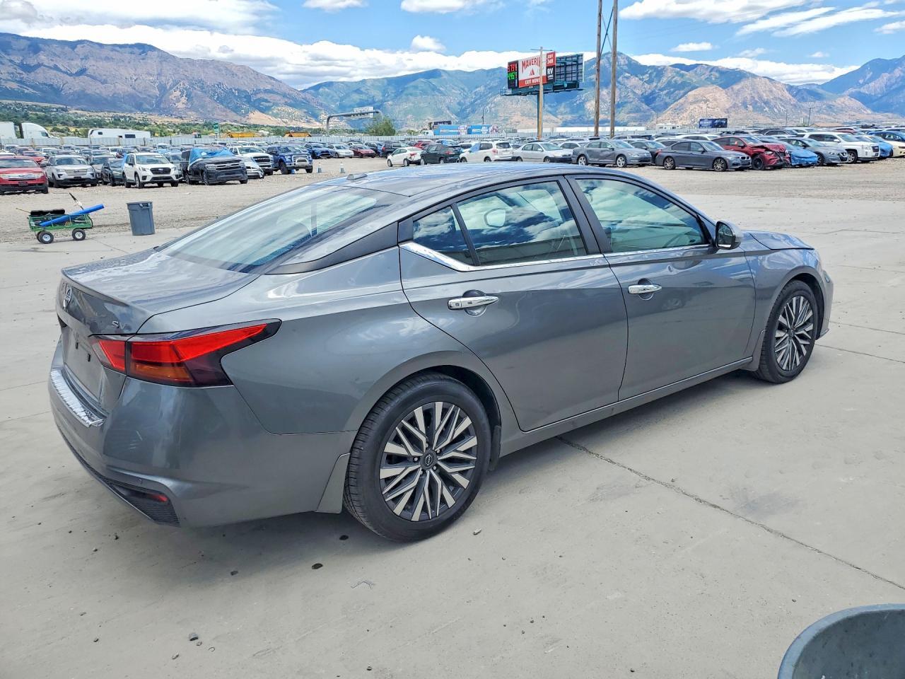 2023 Nissan Altima Sv - Фото 3