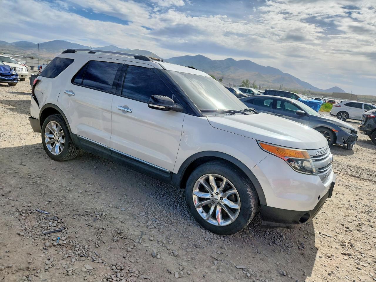 2015 Ford Explorer Xlt - Image 4
