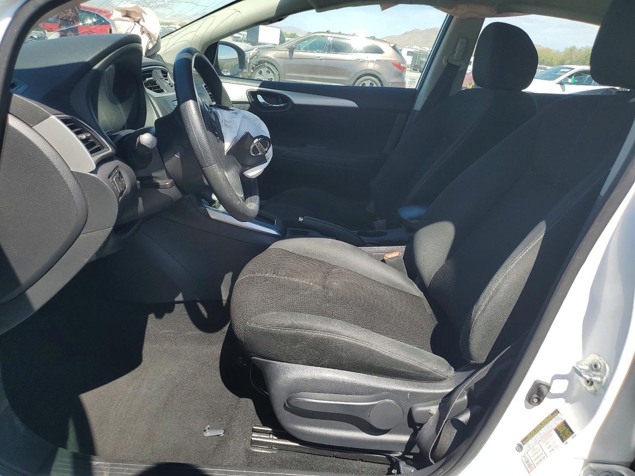 2018 Nissan Sentra S - Фото 7