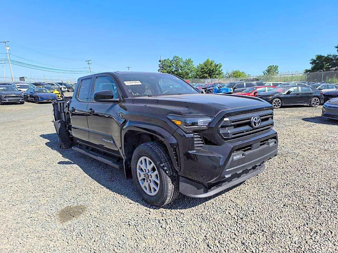 2025 Toyota Tacoma Sr5 - Image 3
