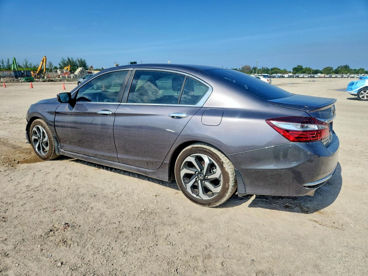 2017 Honda Accord Sport - Фото 2