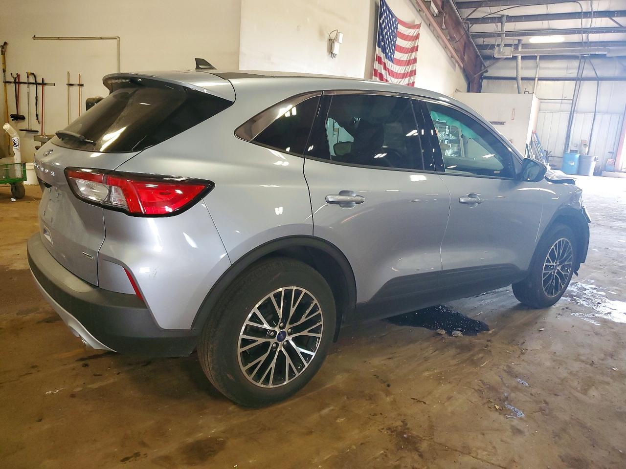 2022 Ford Escape Se - Фото 3