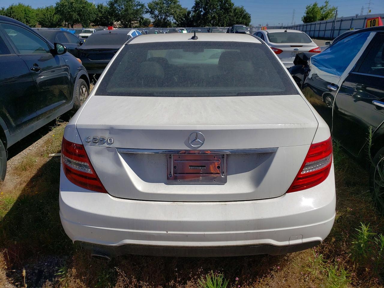2014 Mercedes-Benz C 250 - Фото 6