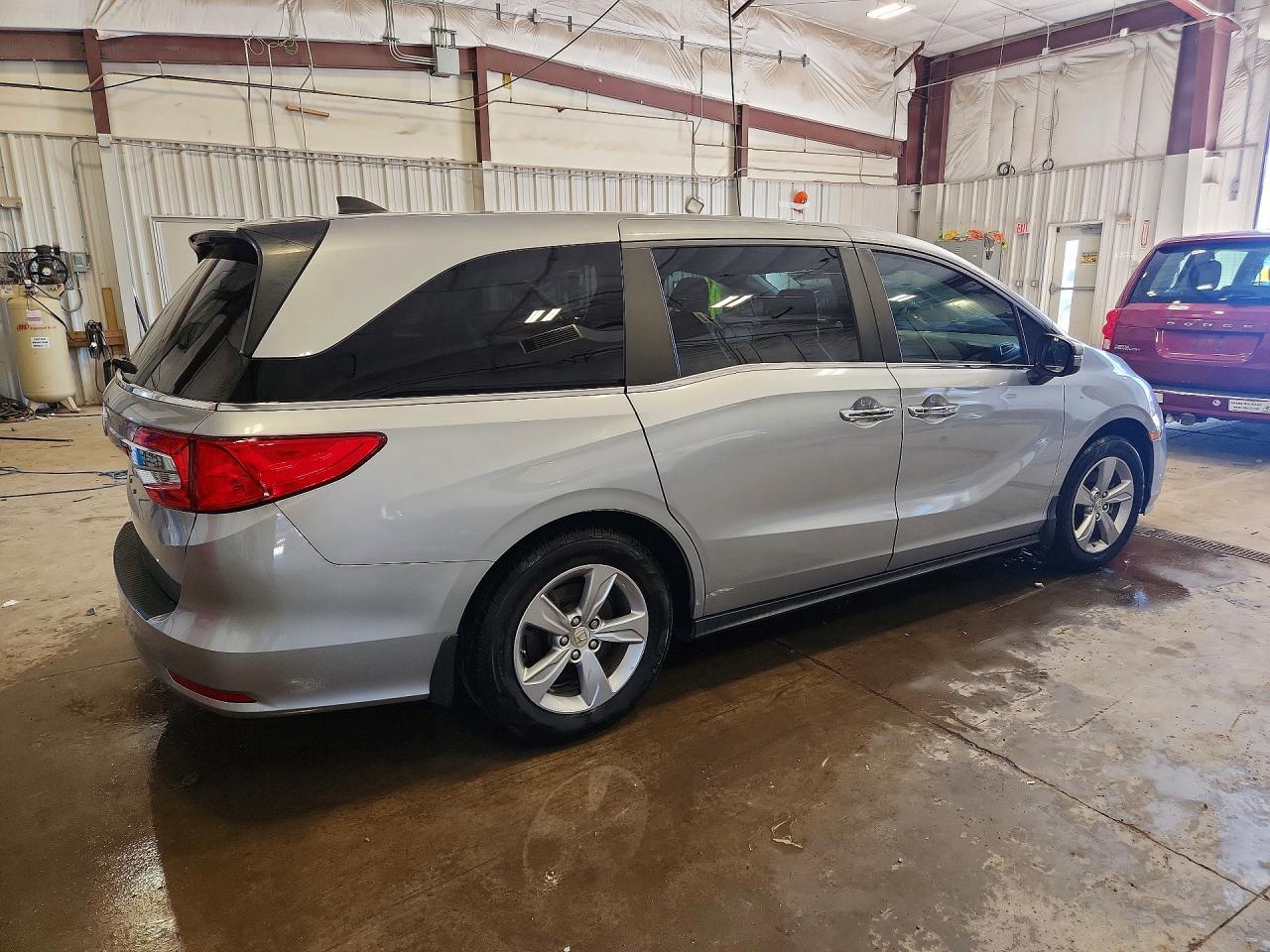2018 Honda Odyssey Exl - Image 3