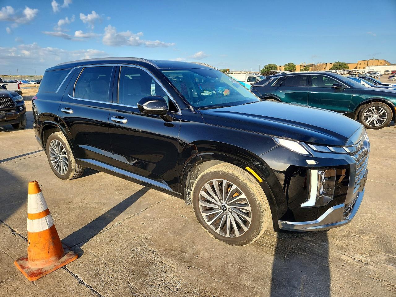 2025 Hyundai Palisade Calligraphy - Image 4
