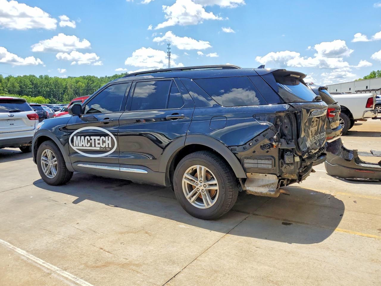 2020 Ford Explorer Xlt - Image 2