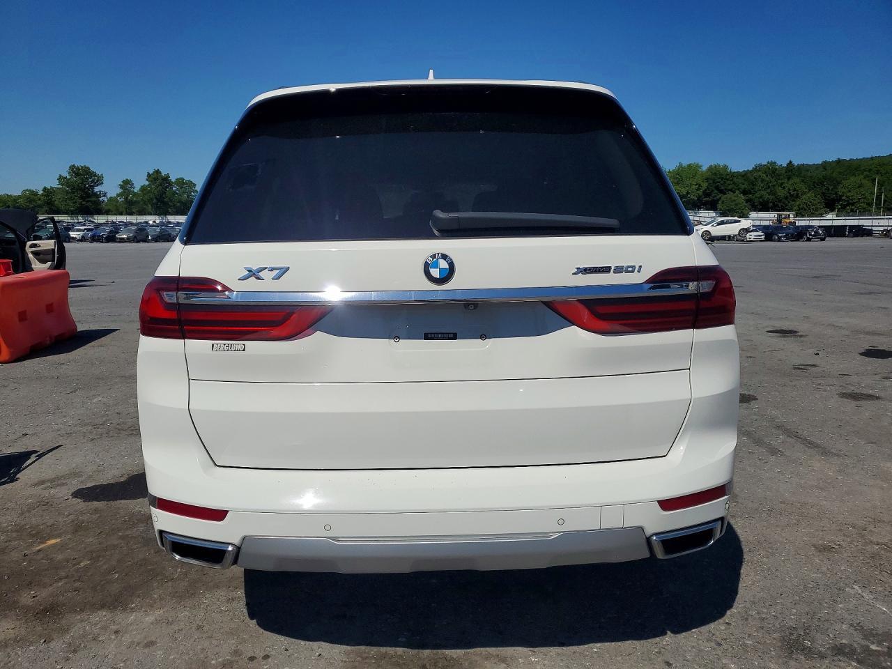 2019 BMW X7 xDrive50I - Image 6