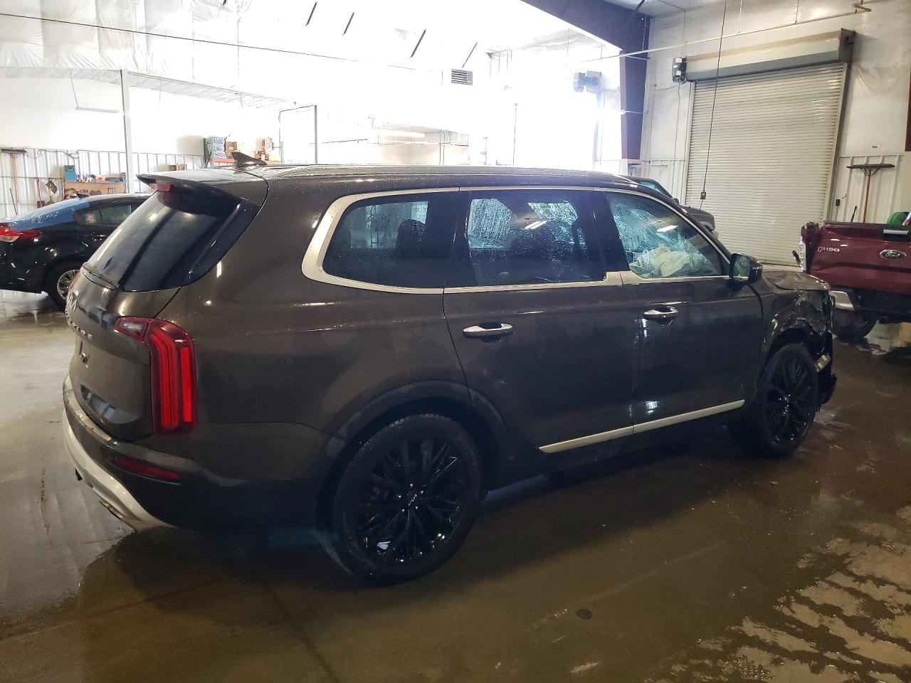 2022 Kia Telluride Sx - Фото 3