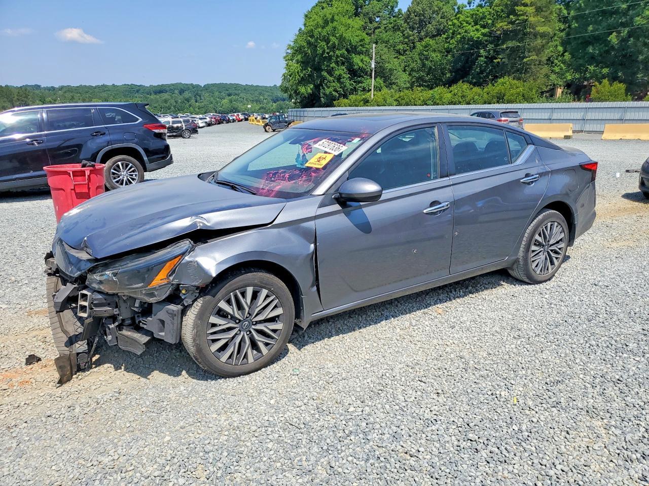 2023 Nissan Altima Sv