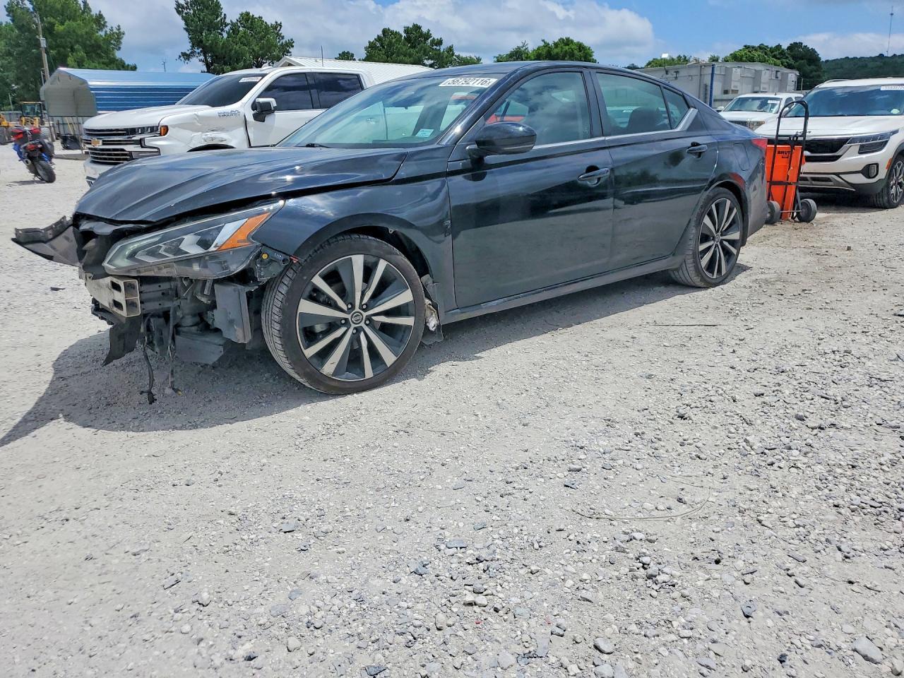 2020 Nissan Altima Sr