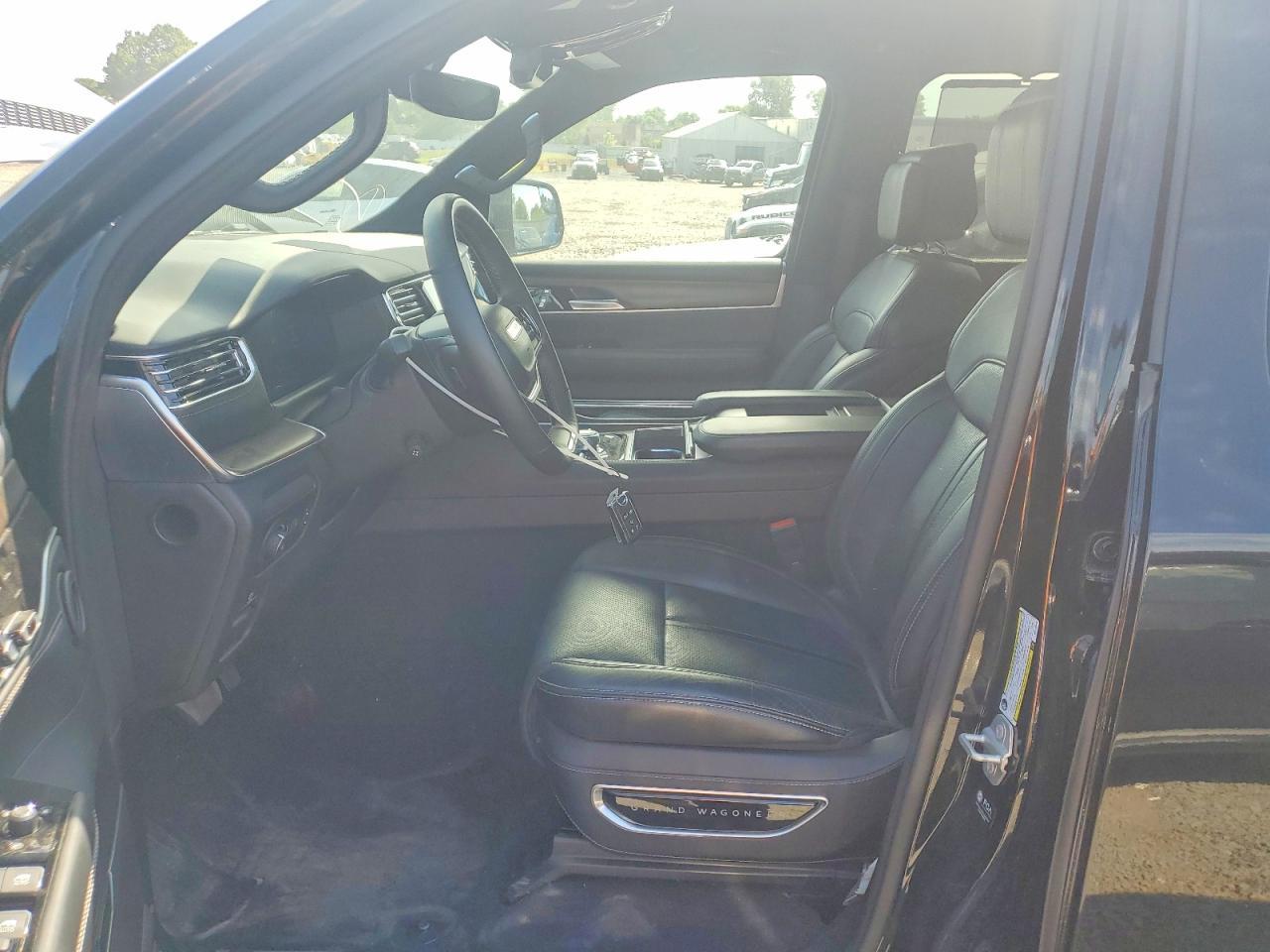 2024 Jeep Grand Wagoneer L Series I - Image 7