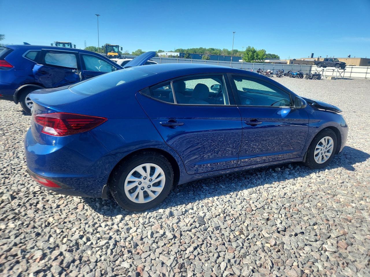 2020 Hyundai Elantra Se - Фото 3