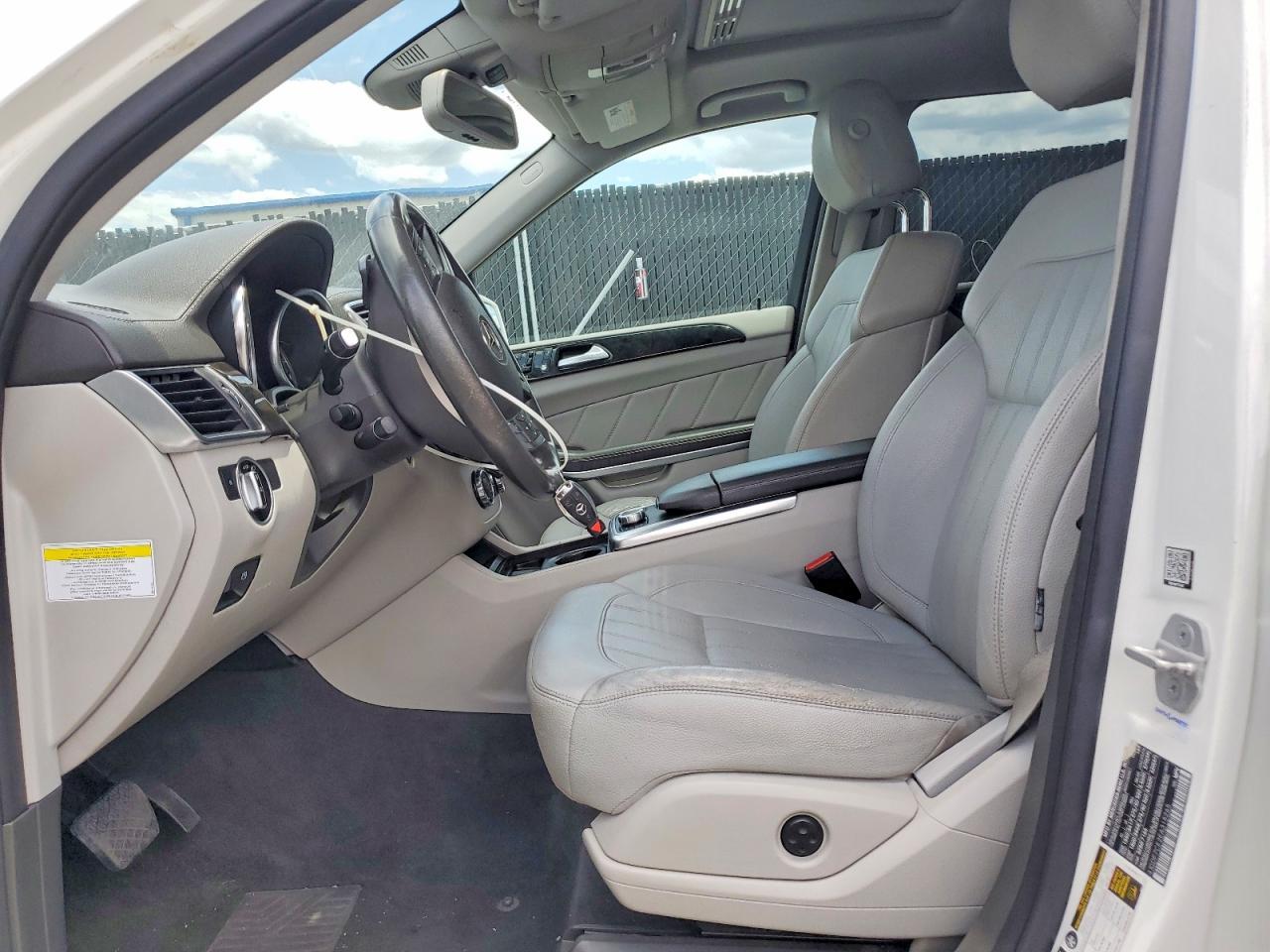 2014 Mercedes-Benz Gl 450 4Matic - Image 7