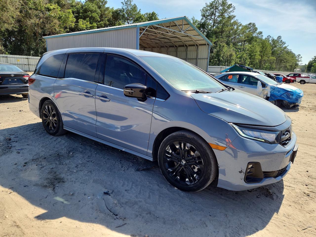 2025 Honda Odyssey Sport-L - Image 4