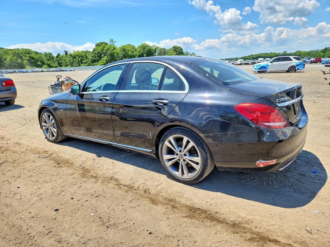 2018 Mercedes-Benz C 350E - Фото 2