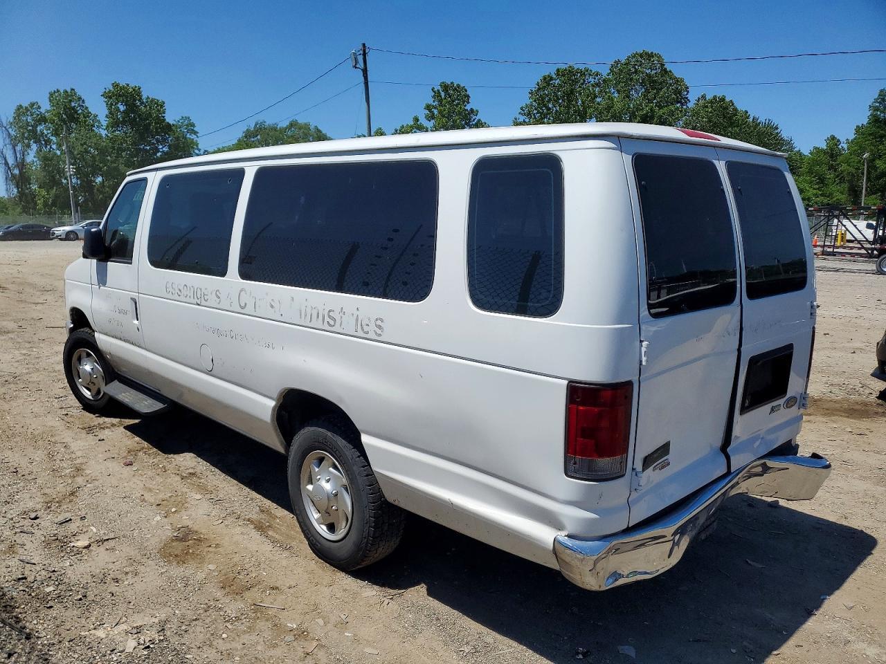 2012 Ford Econoline E350 Super Duty Wagon - Фото 3