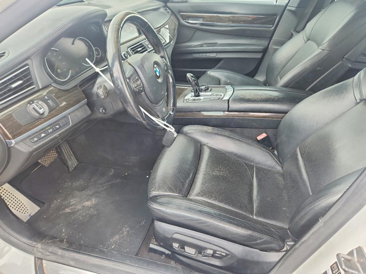 2014 BMW 750 Li - Фото 7