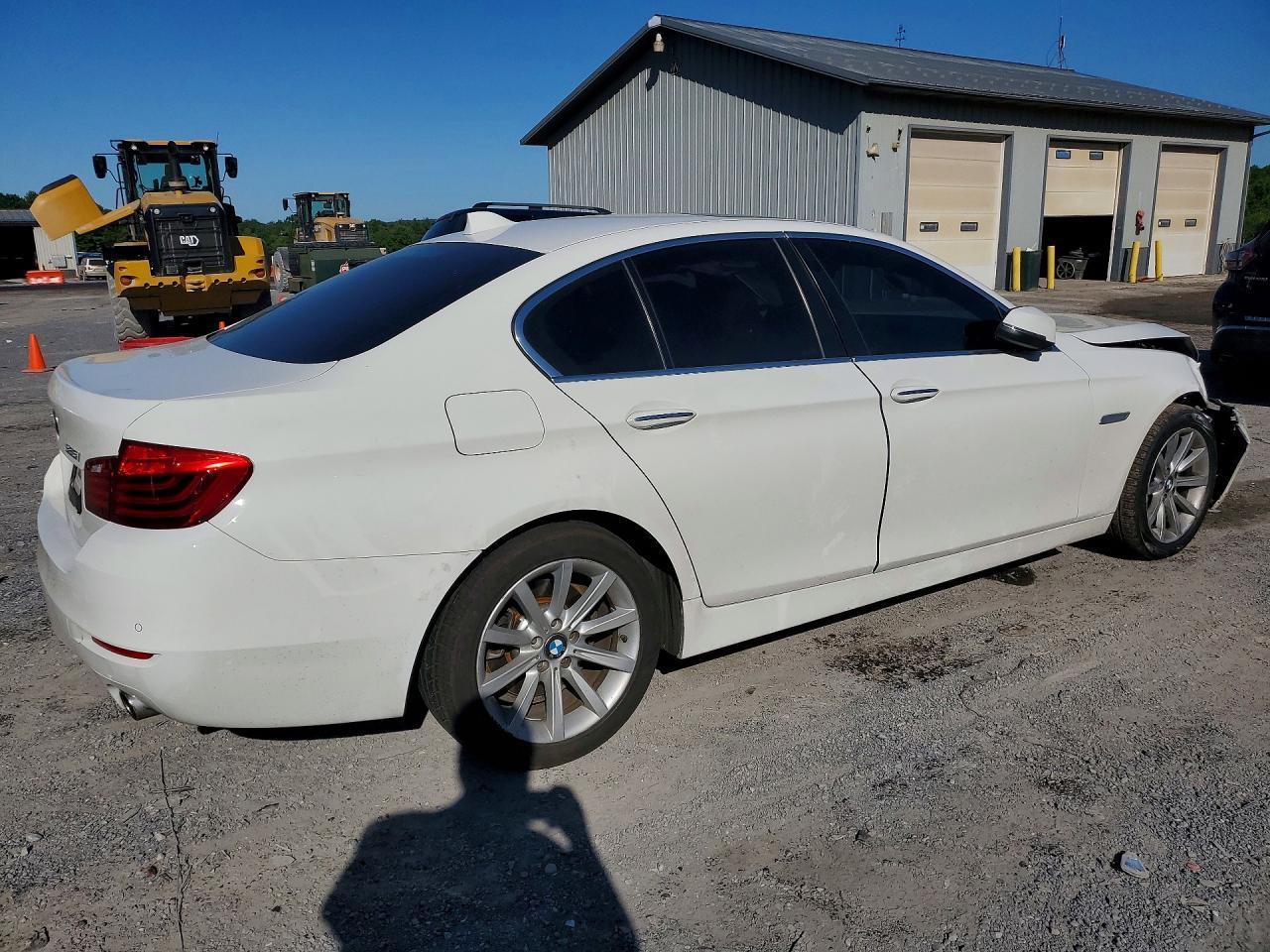 2015 BMW 535 Xi - Фото 3