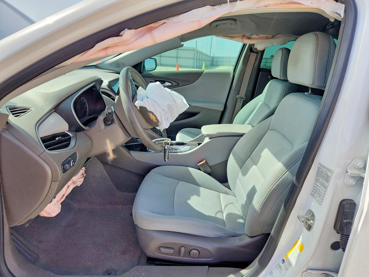 2020 Chevrolet Malibu Ls - Image 7
