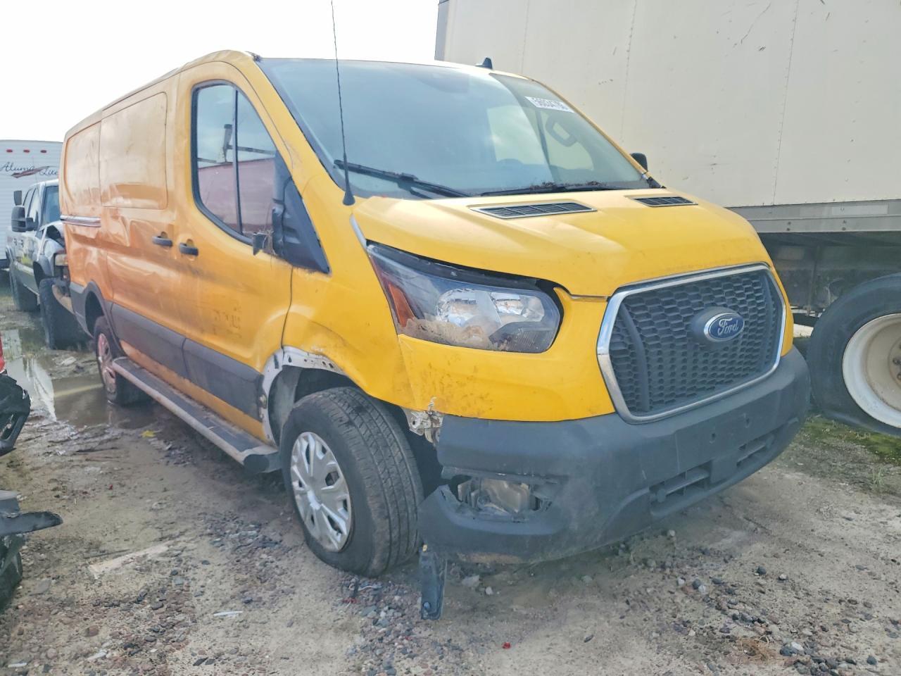 2023 Ford Transit 250 Delivery Van - Image 4