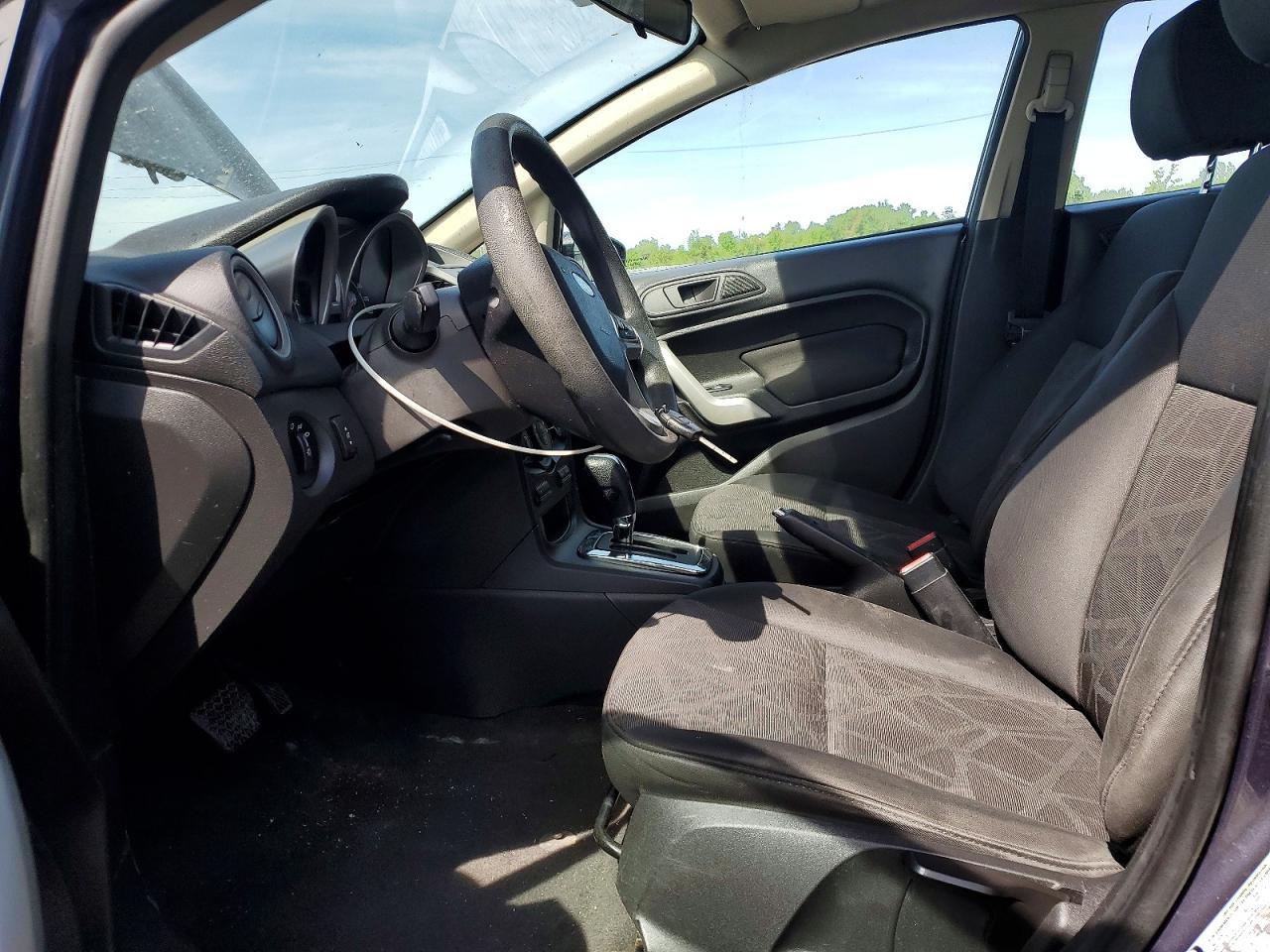 2013 Ford Fiesta Se - Image 7