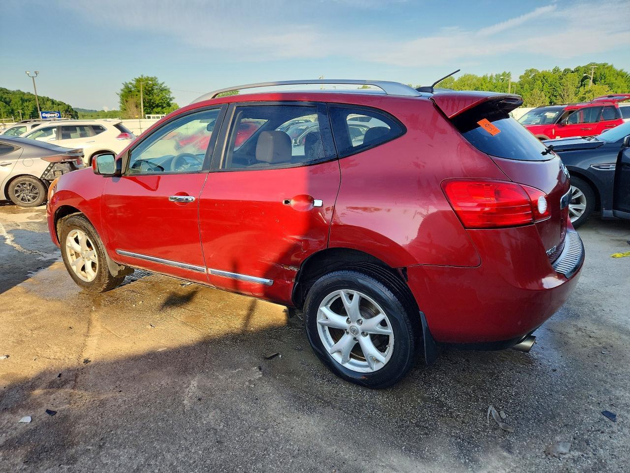 2011 Nissan Rogue S - Фото 2