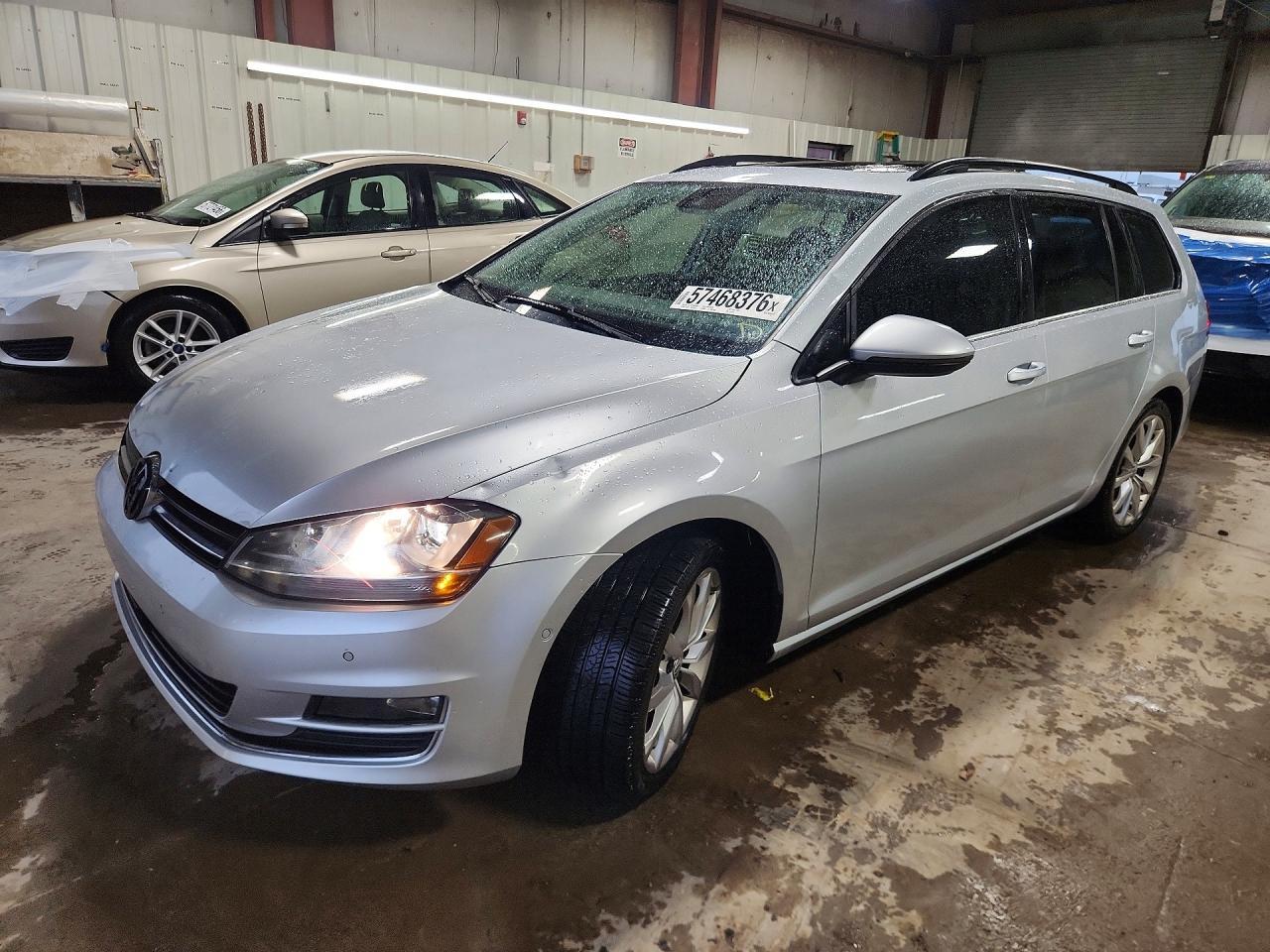 2016 Volkswagen Golf Sportwagen S