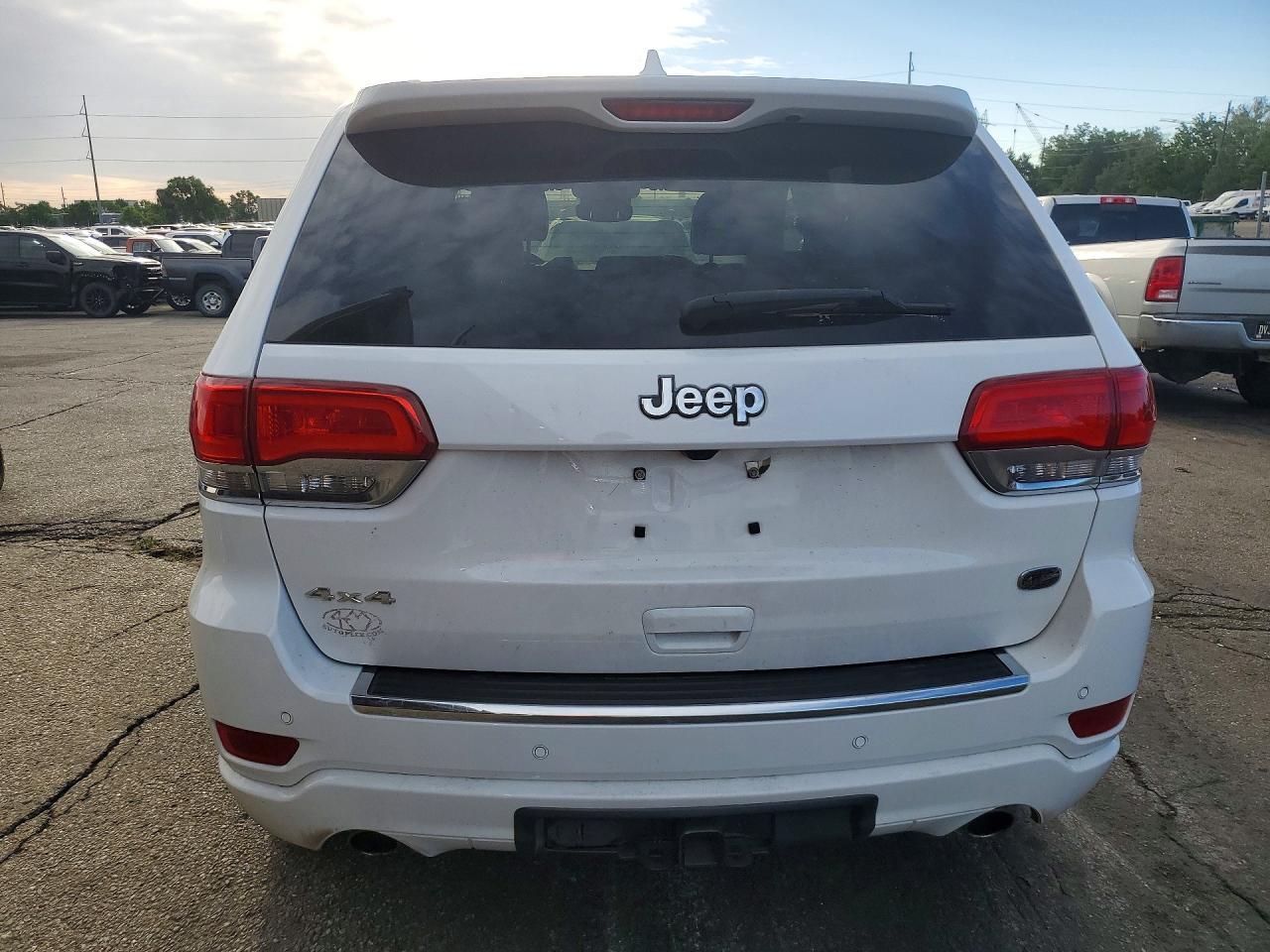 2020 Jeep Grand Cherokee Overland - Фото 6