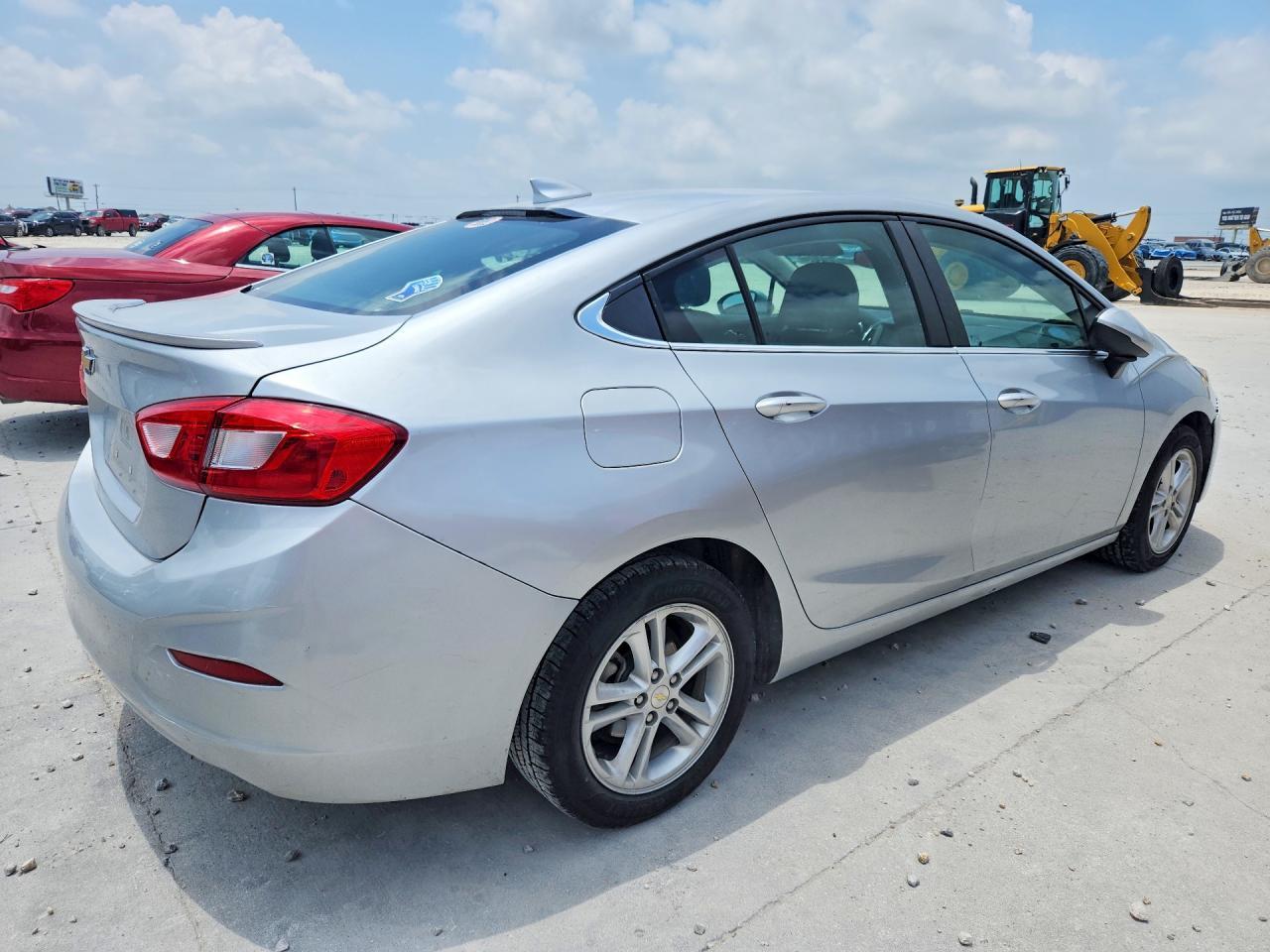2018 Chevrolet Cruze Lt - Фото 3