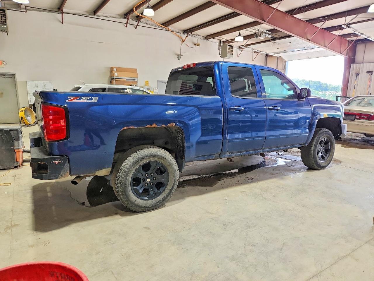 2017 Chevrolet Silverado K1500 Lt - Image 3