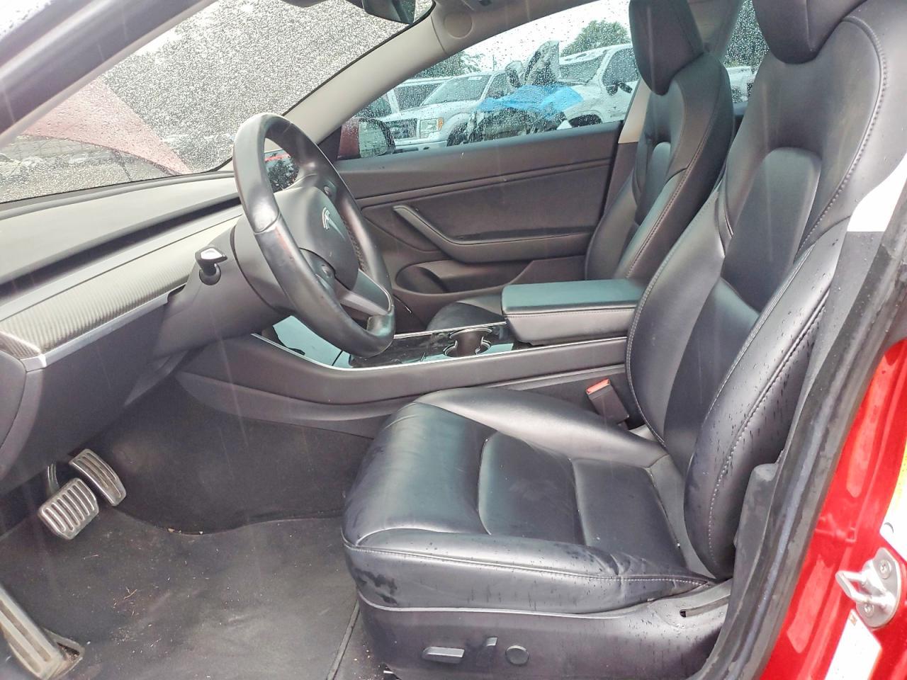 2018 Tesla Model 3 - Image 7