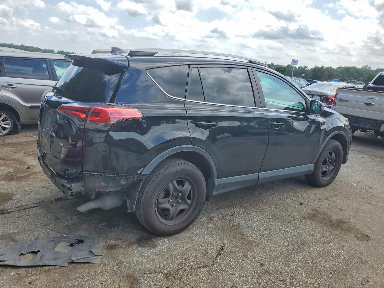2018 Toyota Rav4 Le - Фото 3