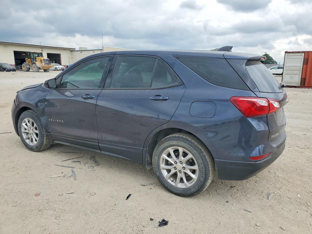2019 Chevrolet Equinox Ls - Фото 2