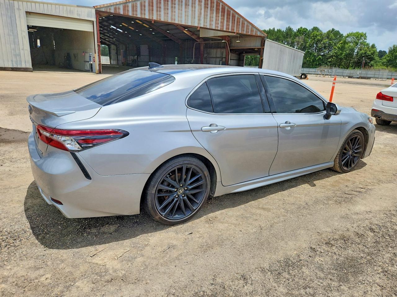 2023 Toyota Camry Xse - Фото 3