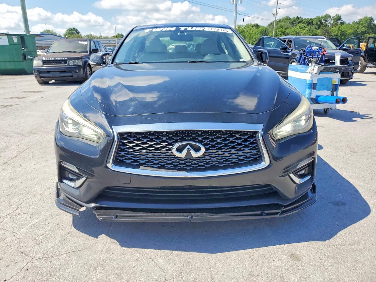 2018 Infiniti Q50 3.0T Luxe - Фото 5