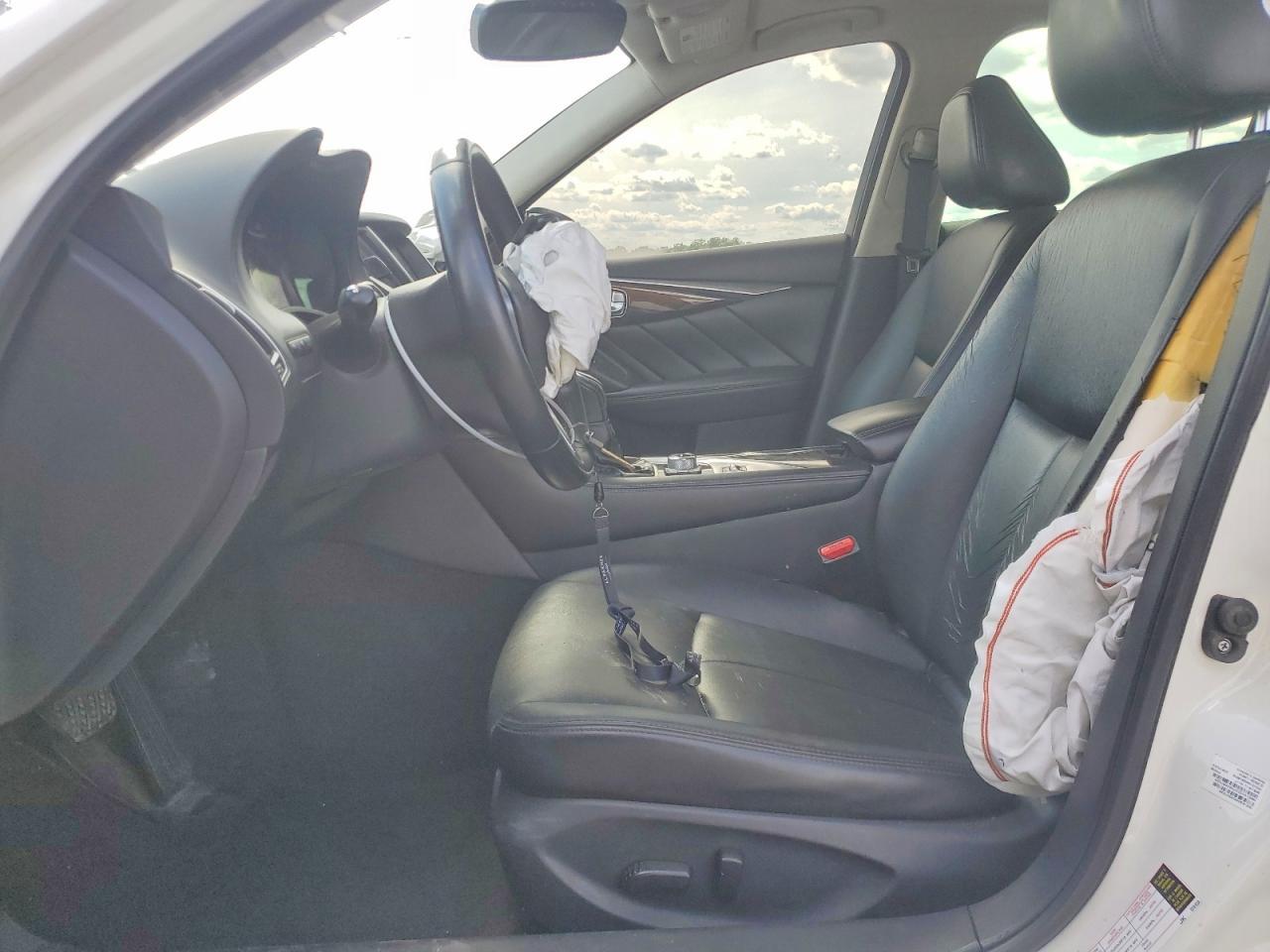 2019 Infiniti Q50 3.0T Luxe - Image 7