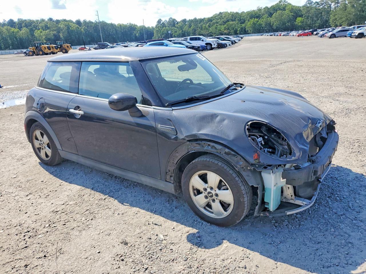 2022 Mini Cooper - Image 4