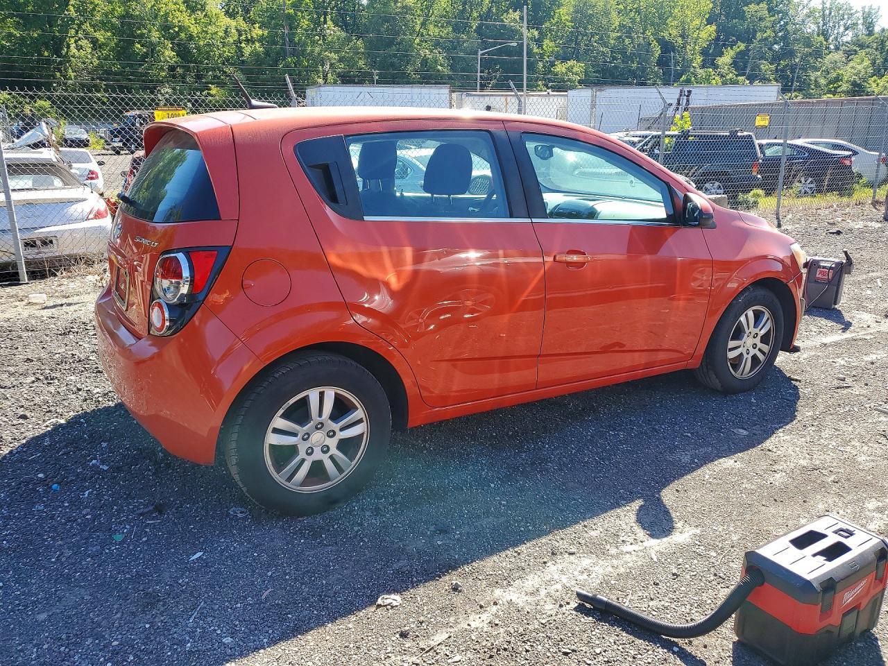 2012 Chevrolet Sonic - Фото 3