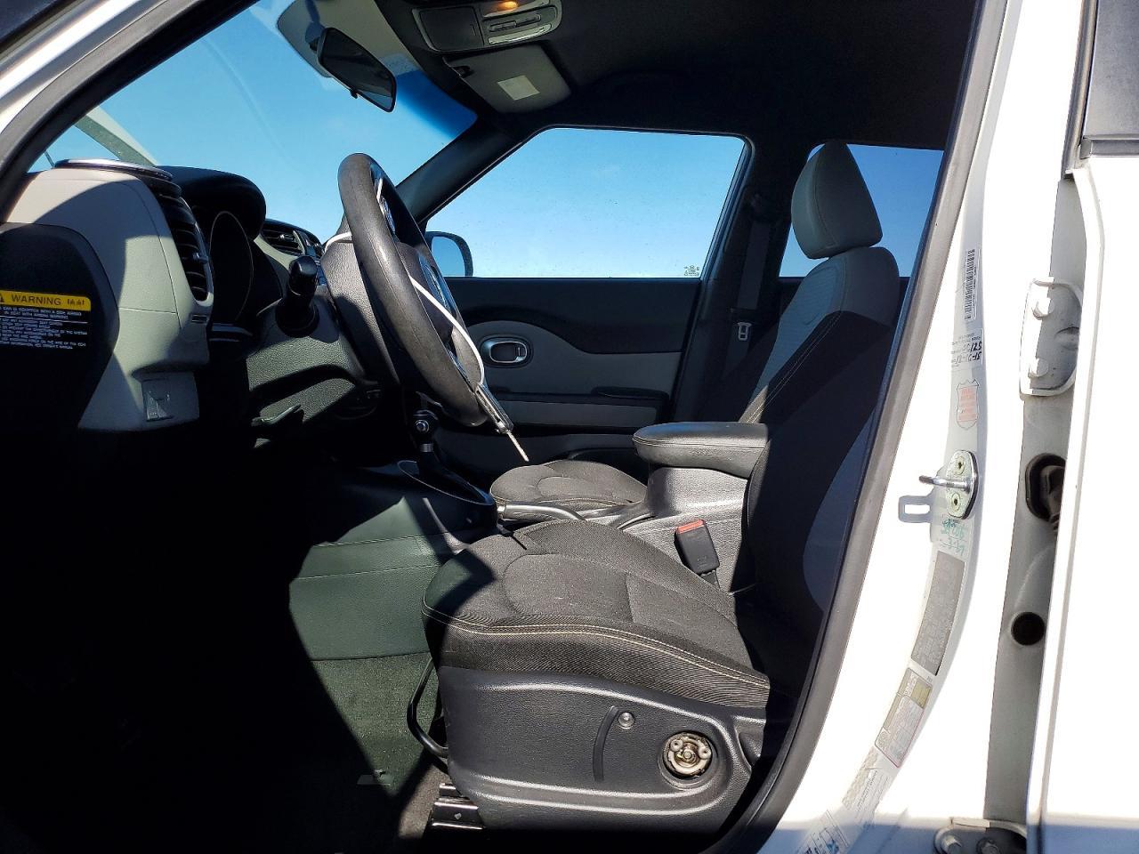 2015 Kia Soul + - Image 7