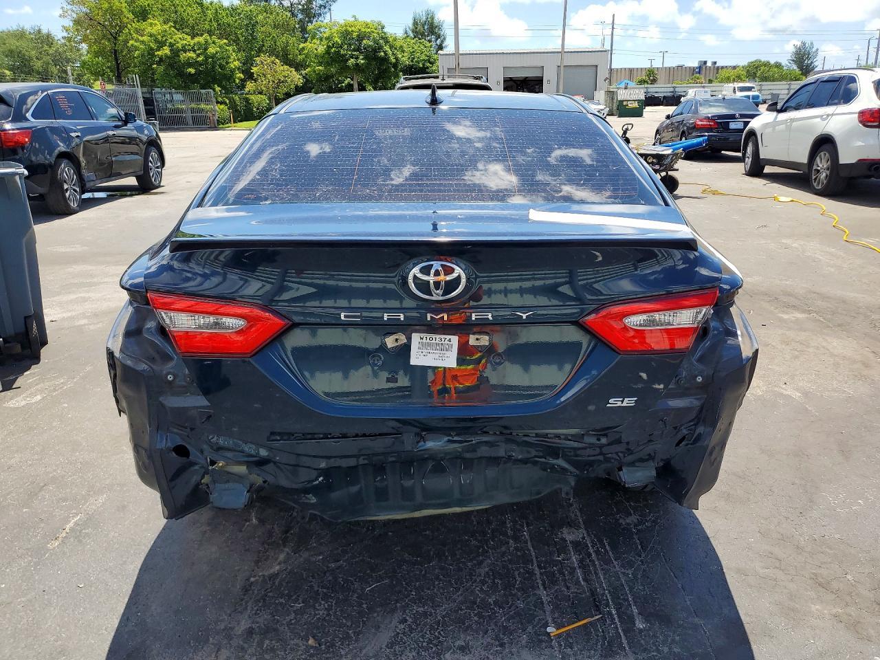 2019 Toyota Camry Se - Фото 6